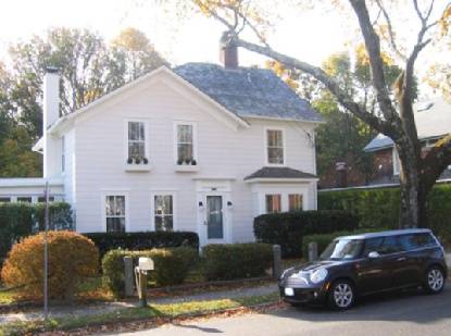 Immaculate 4 Bedroom Right in Town Sag Harbor Village 