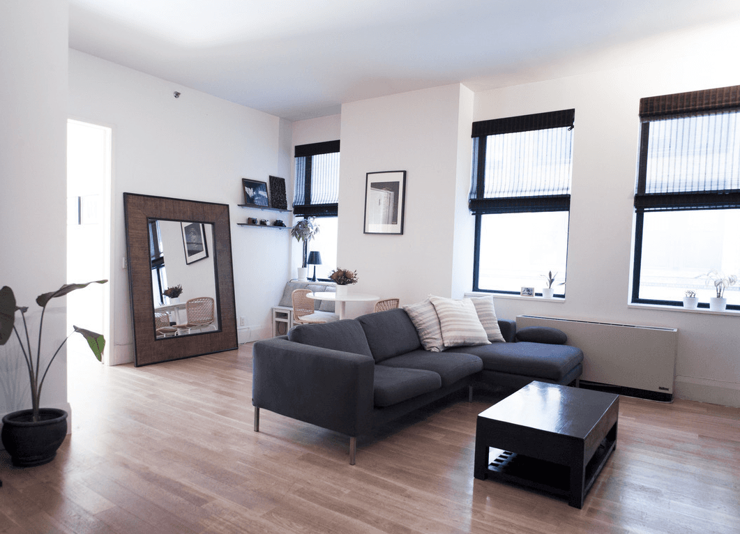 Fully Furnished 1 Bedroom in Seaport/FiDi!! Must See!! 