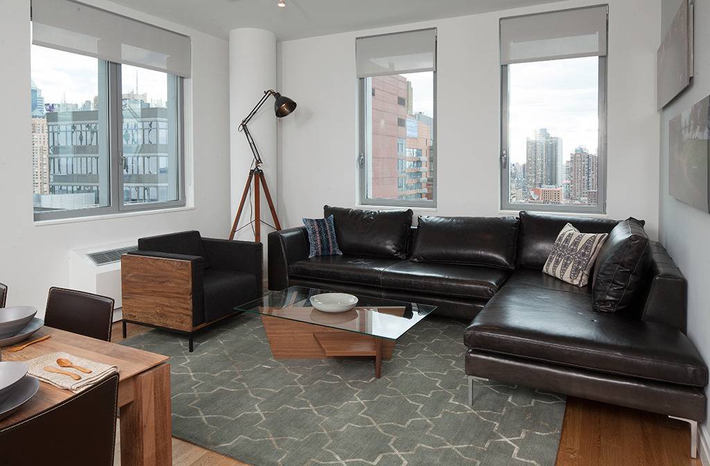 ULTRA LUXURIOUS New York City Apartments: Midtown 3 Bedroom Apartment for Rent @ $6,291