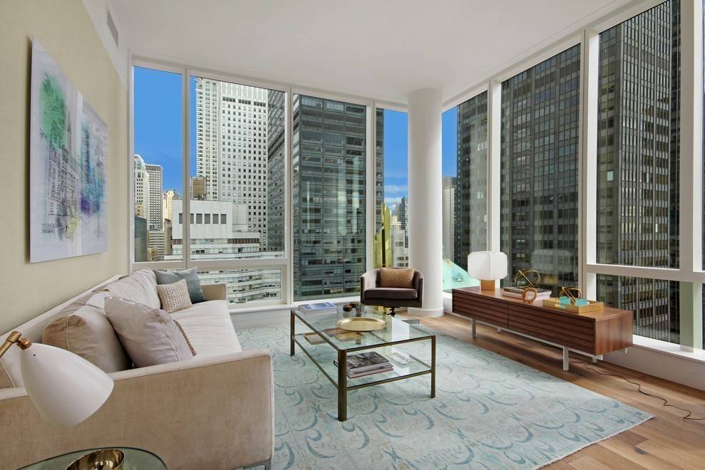 NEW CONSTRUCTION WITH STUNNING EMPIRE ESTATE BUILDING VIEW AND STEPS FROM GRAND CENTRAL! PARK AVE..LEXINGTON AVE..