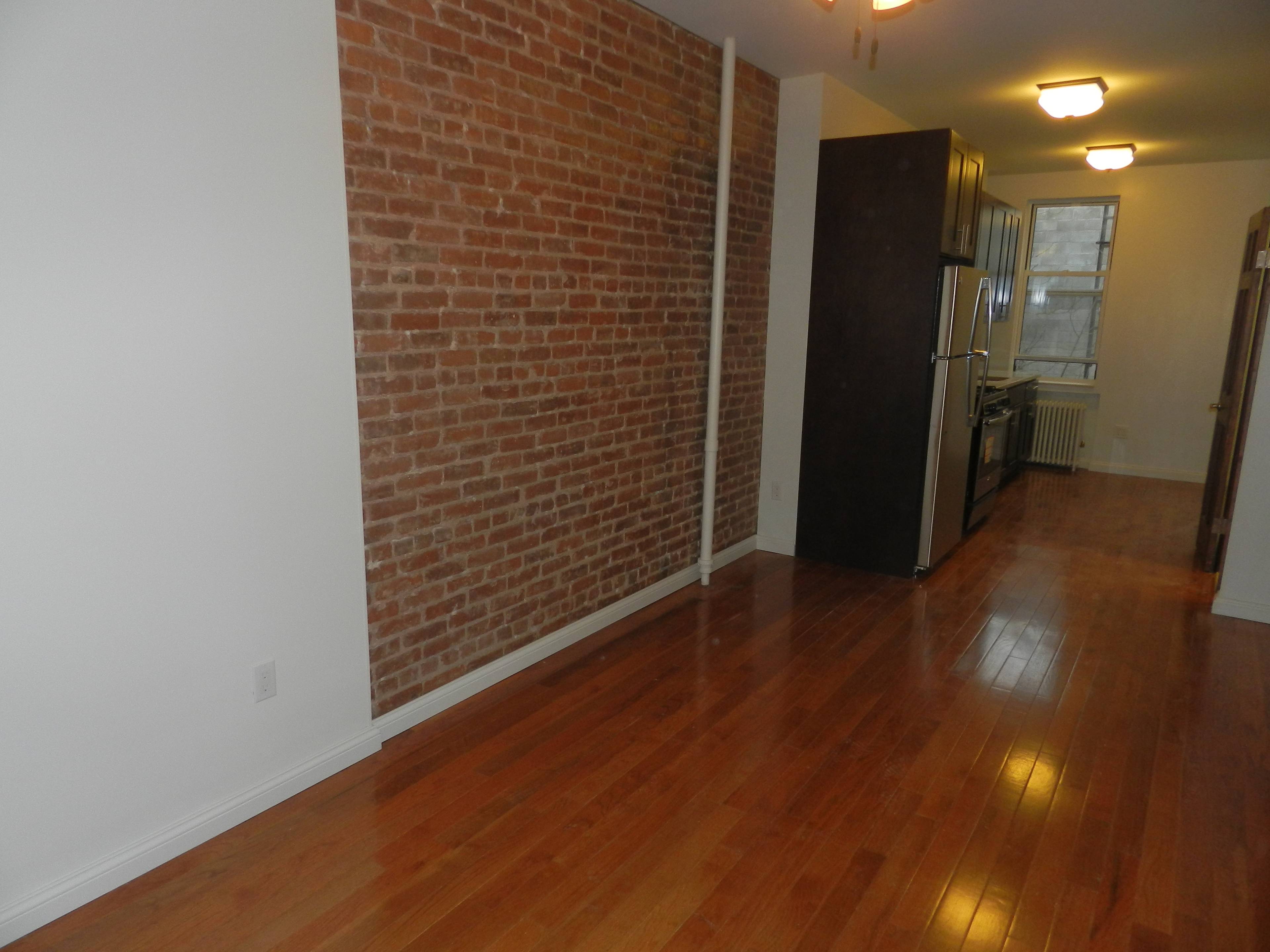 Gorgeous 1 Bed on Franklin Street! Prime Greenpoint Waterfront!!