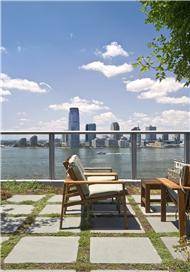 ONE BEDROOM MAGNIFICENT VIEW BATTERY PARK CITY WASHER AND DRYER IN THE CONDO
