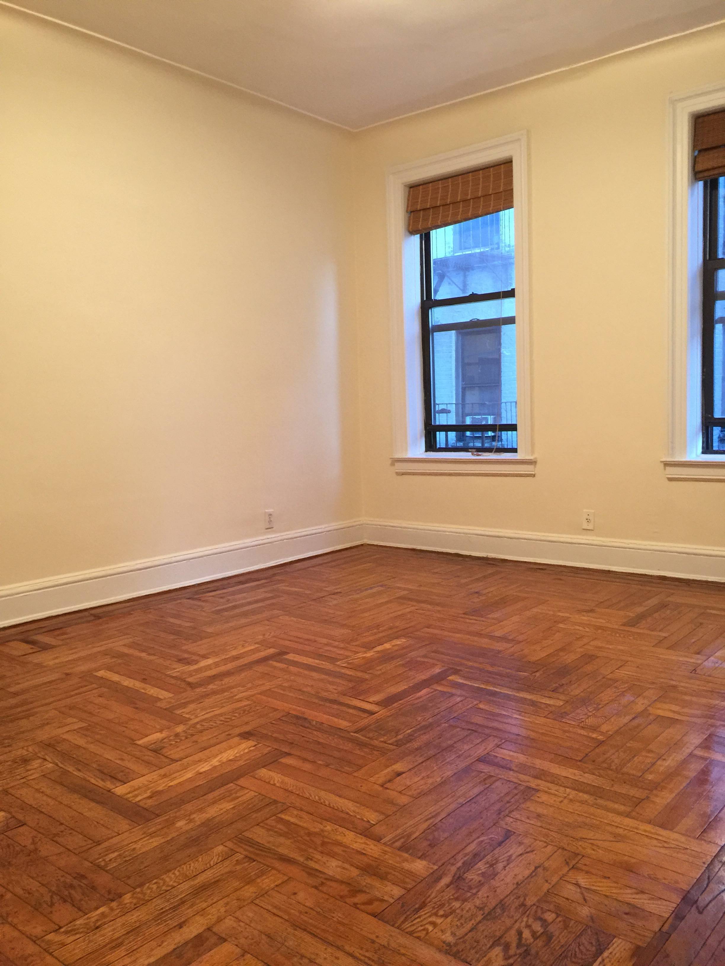 Very large 1Br Astoria $1,750.00/month Broadway Vicinity N/Q Subway Station 