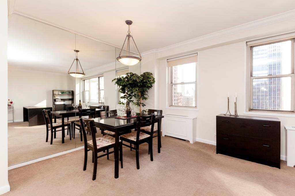 SPACIOUS APARTMENT IN MURRAY HILL  WITH EMPIRE STATE AND CHRYSLER BUILDING VIEWS!