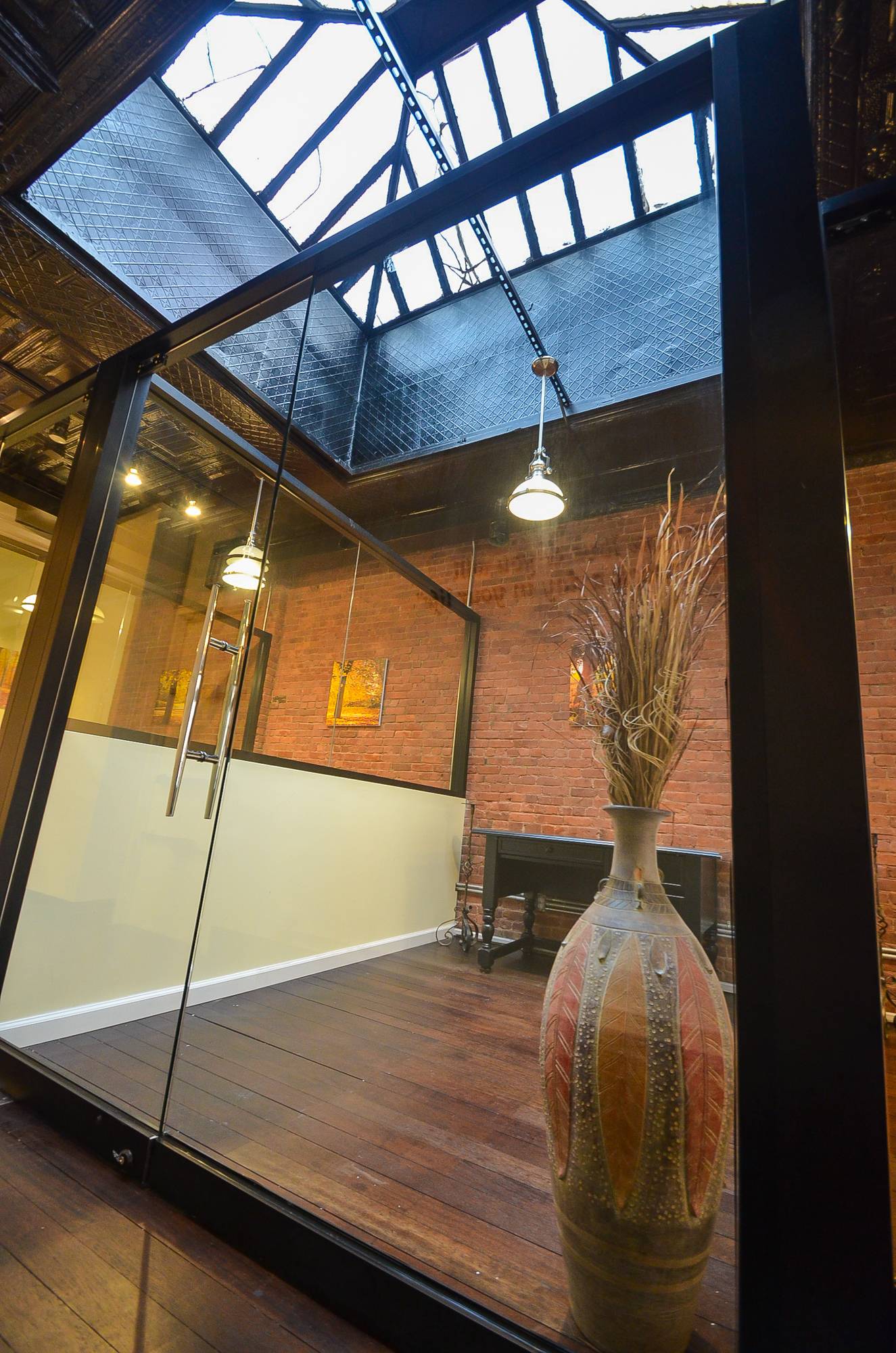 **Office space for Rent~ Madison & Park ave **34 st --Exposed brick** keyed elevator// Roof Deck _ Conferrence room**Skylights //high celings~