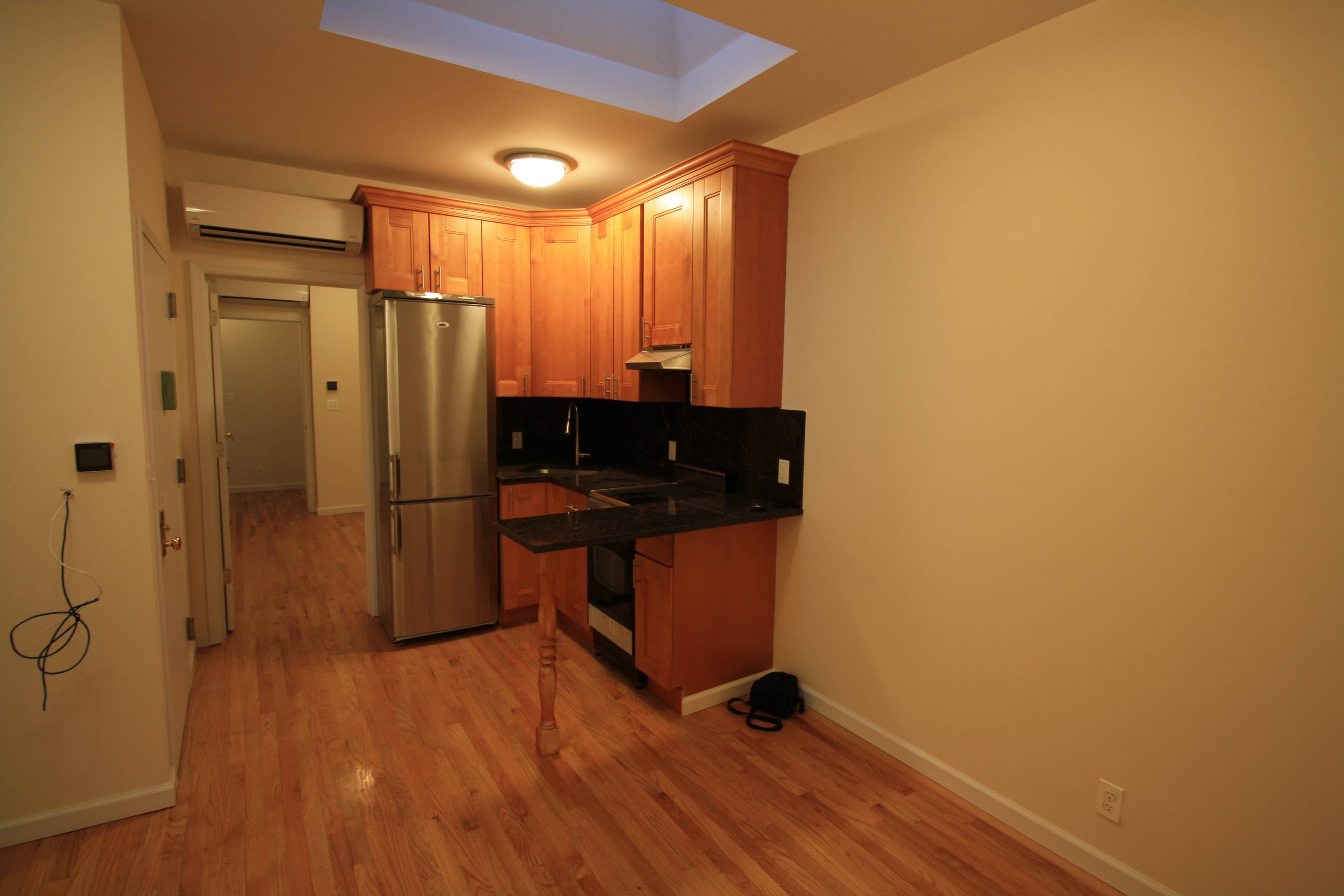Stylish and Impressive, Brand New 2 Bedroom., 2 Bathroom, Within Short Distance to Graham Ave L Train