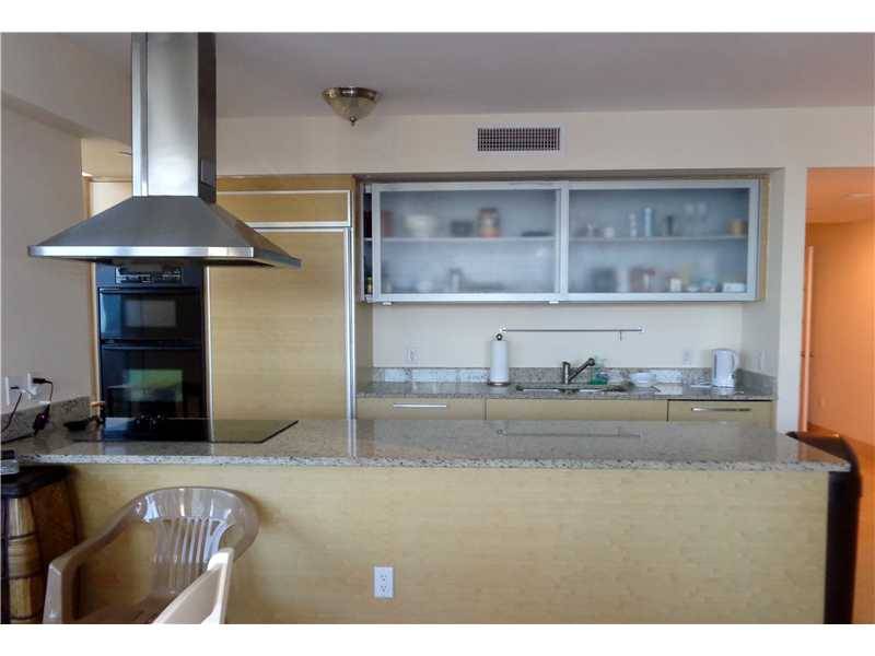 Spectacular corner unit 3 bed/3 1/2 baths with direct ocean views