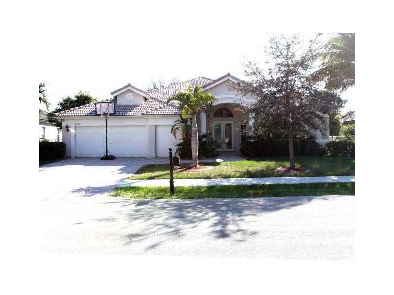 This property is bank owned - 3 BR House Ft. Lauderdale Miami
