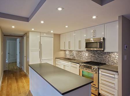 High End Midtown East Flex 4 Bedroom w/ Large South Facing Balcony and Custom Walk In Closet. No Fee.