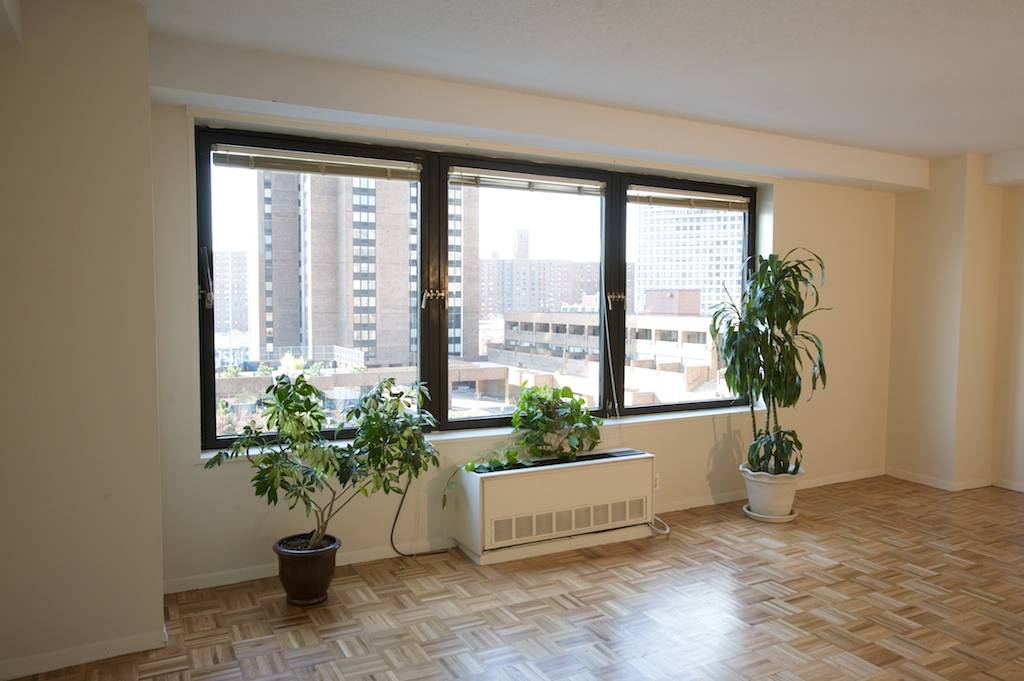 $3495~1200sqft~3 queen size bedrooms~NO FEE~24/DM~GYM~POOL~GRAMERCY ~MURRAY HILL