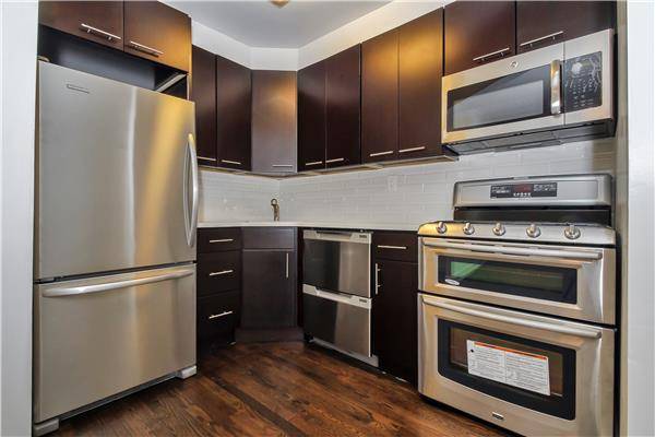  Newly renovated. South facing bright large duplex two bedroom, two and a half bath rooms. Upper West Side