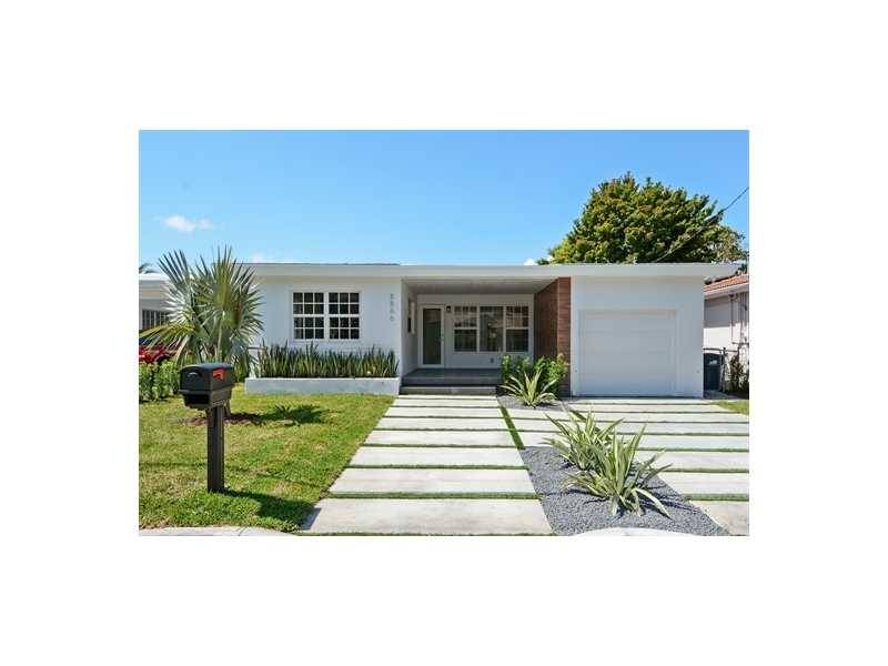 Move right in - 3 BR House Bal Harbour Miami