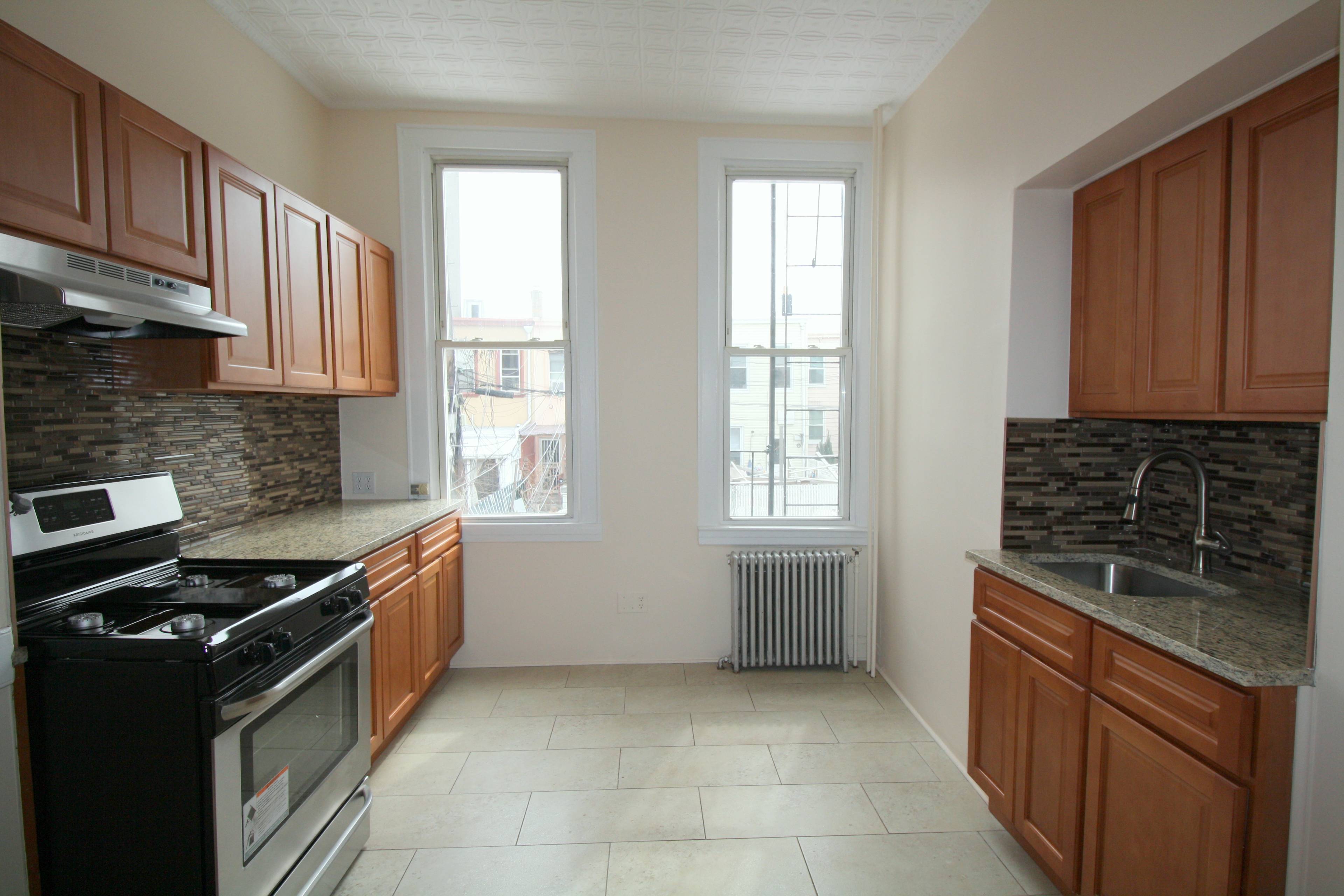 Brand Newly Renovated 1 Bedroom Apartment with Home Office in WIlliamsburg, 2 blocks to the L Train!