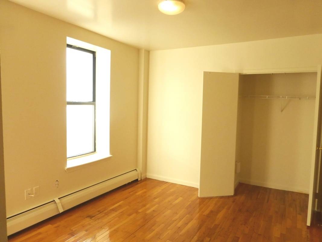 ~Sunny One Bedroom for Rent in Harlem~