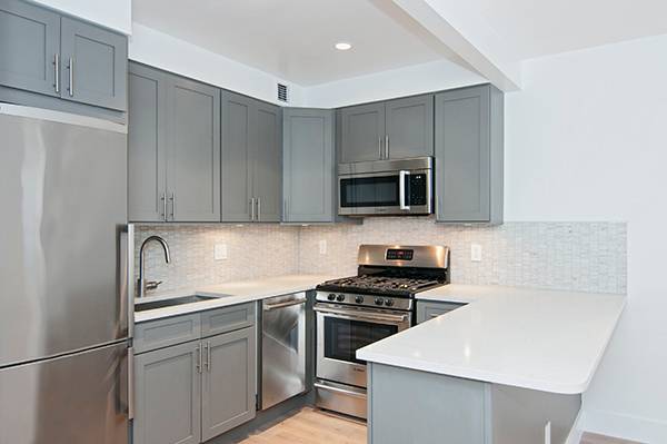 Beautiful and Spacious Newly Renovated 1 Bedroom- 1 MONTH FREE RENT!