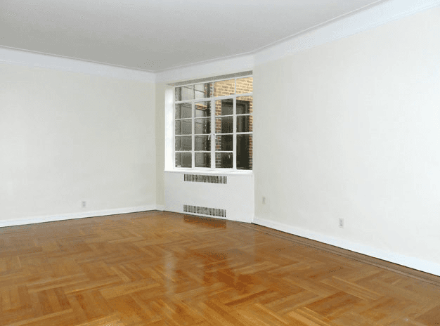 $3350 Prime West Village  Studio-Call 212-729-4181or email dominickd@nestseekers.com for faster response.