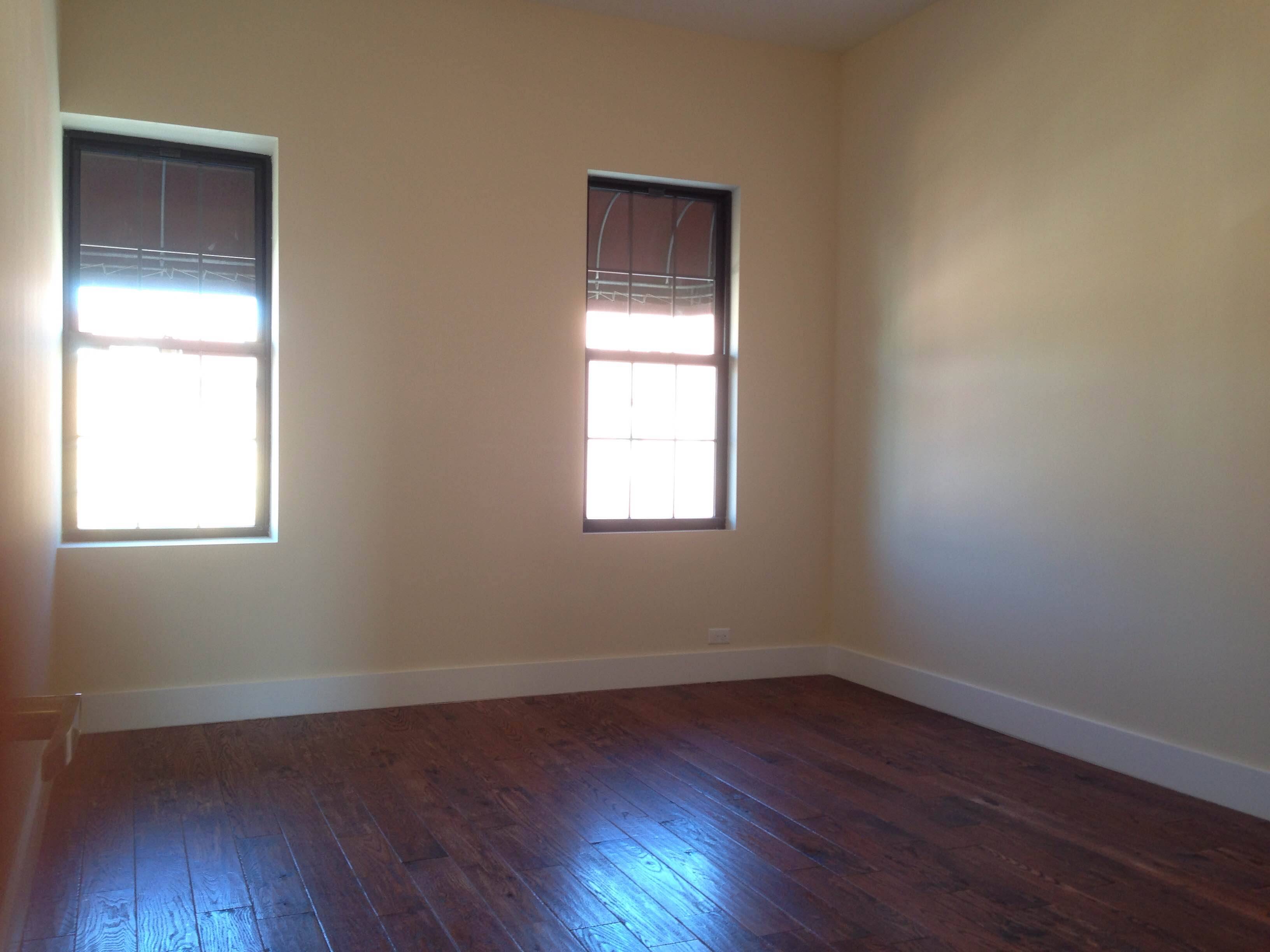 Astoria: Sun Drenched Completely Renovated Full Floor 3 Bed 2 Bath on Broadway & 36th Street