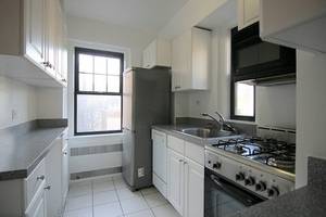 Charming West Village 1 Bedroom Apartment with 1 Bath Featuring a Roof Deck