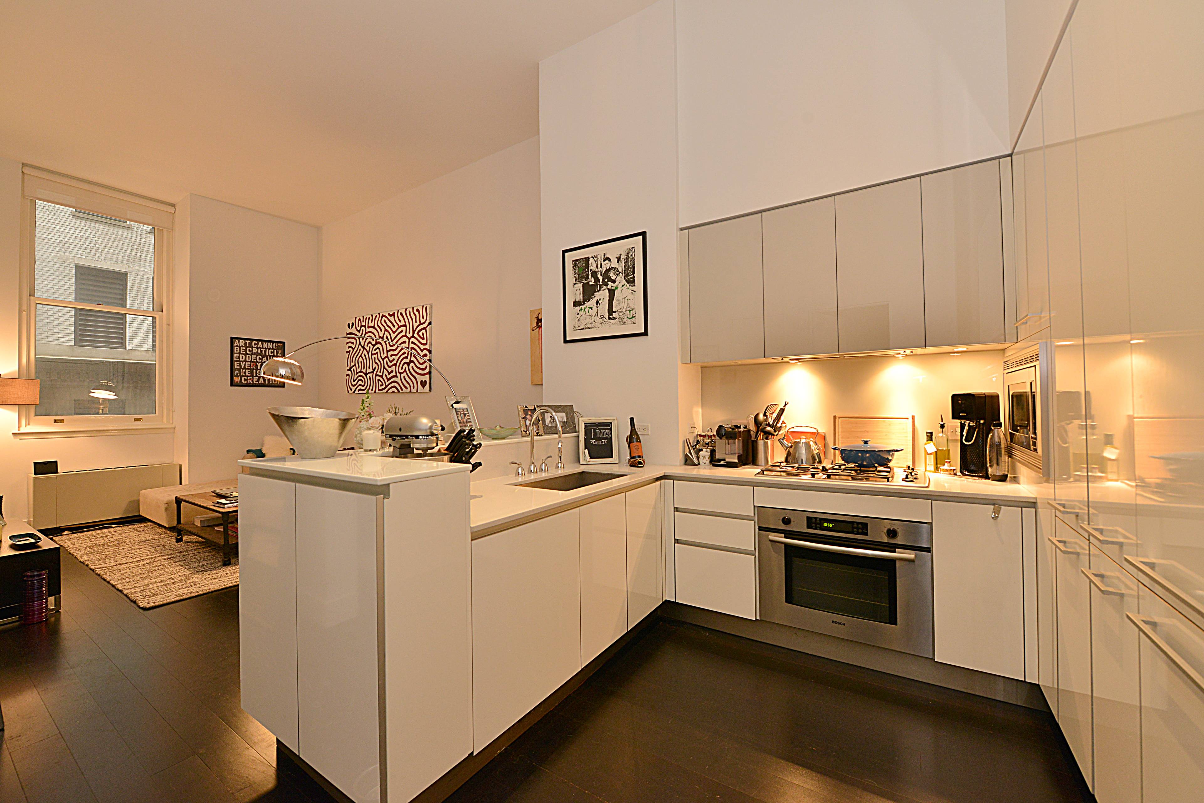 15 Foot Ceilings at this Impressive One Bedroom at 25 Broad St.