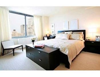 Top To Bottom Luxury Corner 1 Bedroom Apartment in Prime Financial District