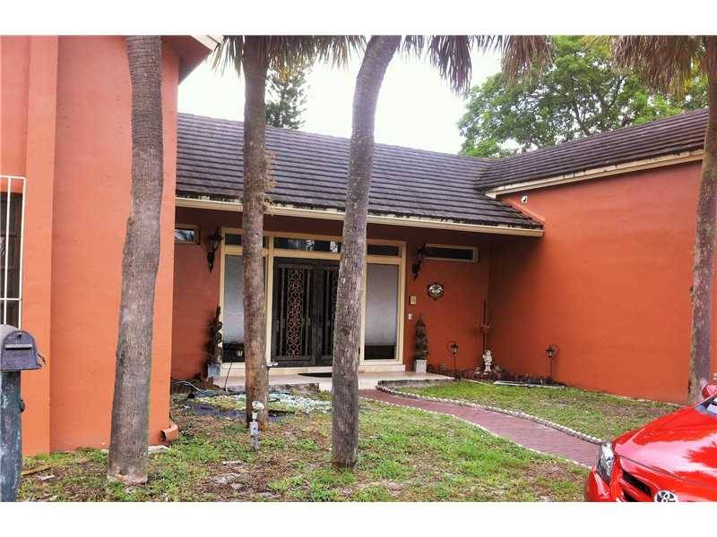 Spacious and centrally located home - 5 BR House Ft. Lauderdale Miami