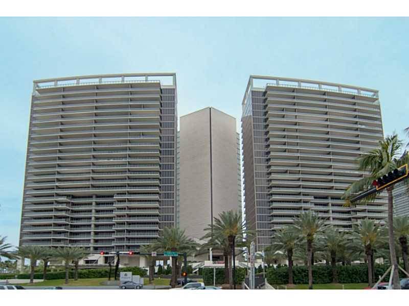 Absolutely spectacular 3 bedrooms - ST REGIS RESIDENCE 3 BR Condo Bal Harbour Miami