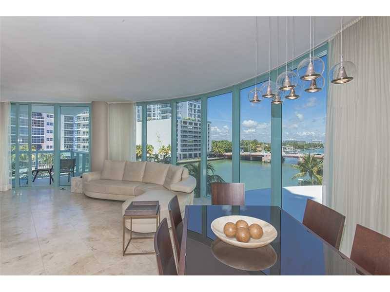 A spectacular 2BD/2+1BA in the exclusive 6000 Indian Creek building in Miami Beach