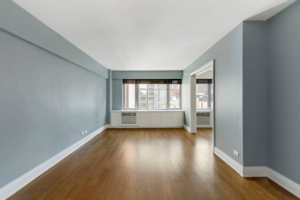 Midtown East: 1Bd/1Ba with Northern Views!