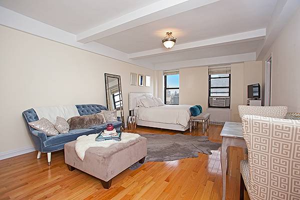 Chelsea/Flatiron: Beautifully Renovated Alcove Studio for Rent in a Doorman Building w/ Walk-in Closets