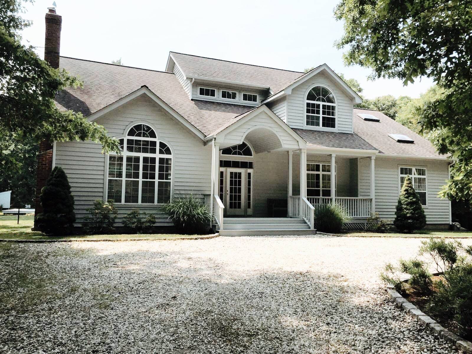 Close to Village & Beaches Beautiful East Hampton Home 4 Bed/4Bath + den with Heated Swimming Pool Summer Rental