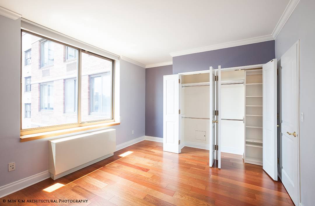 ****Live luxuriously in this Full Service Condo** Huge One Bed  **Located on the Upper East Side 