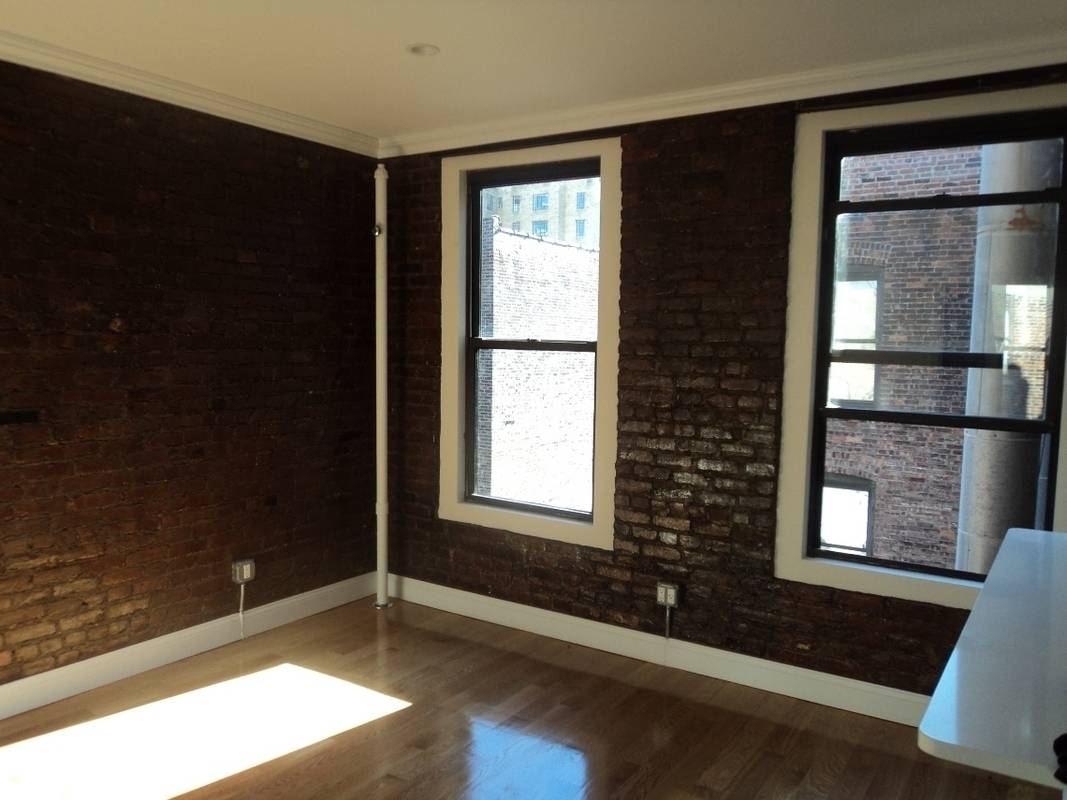 Large 2 bedroom apartment in the West Village close to transportation