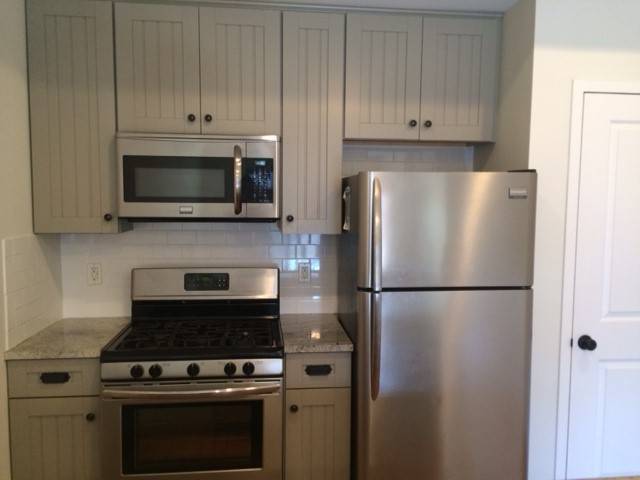 PRIME WILLIAMSBURG - GORGEOUS 1 BEDROOM apartment with PRIVATE YARD! STEPS to the L-TRAIN!