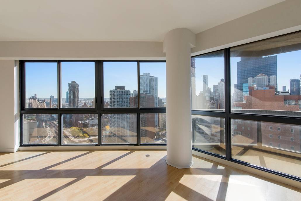 Enjoy Amazing Views from this 1 Bedroom, 1.5 Bathroom Condo Rental at The Savoy