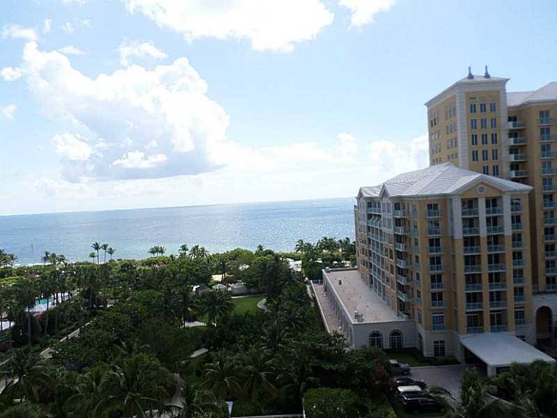 Gorgeous & spacious 3b/4 - The Grand Bay 3 BR Condo Key Biscayne Miami