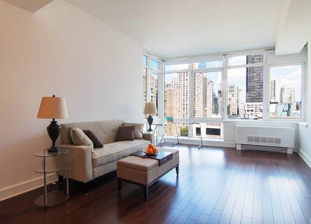 LUXURY RENTAL NEAR LINCOLN CENTER! SUNNY EAST FACING ONE BED! NOW WITH TWO WEEKS FREE!