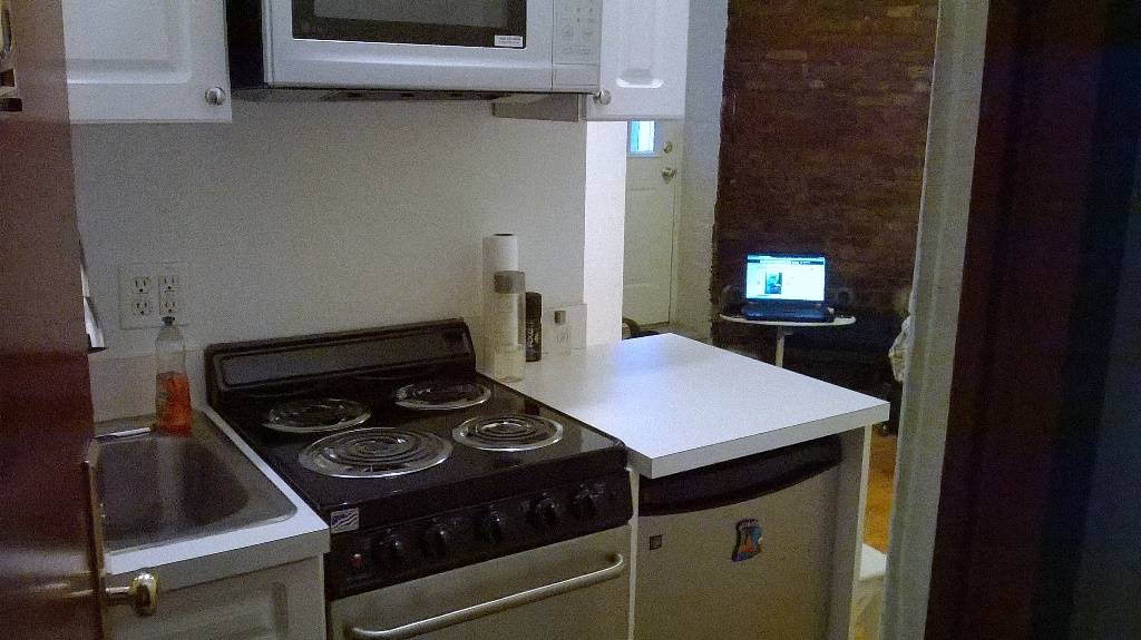 PERFECTLY RENOVATED STUDIO--GREAT MURRAY HILL LOCATION -E37/2nd--