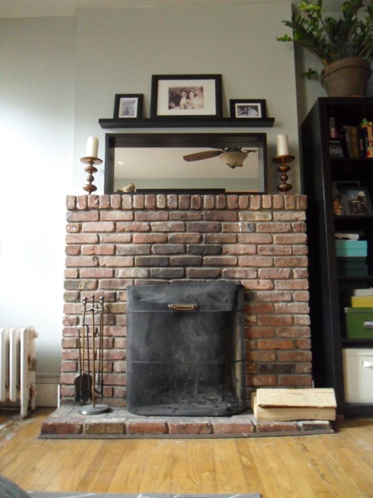GORGEOUS COBBLE HILL 1 bed apt for rent! Working FIREPLACE, D/W, Washer/Dryer. Don't miss this one!!
