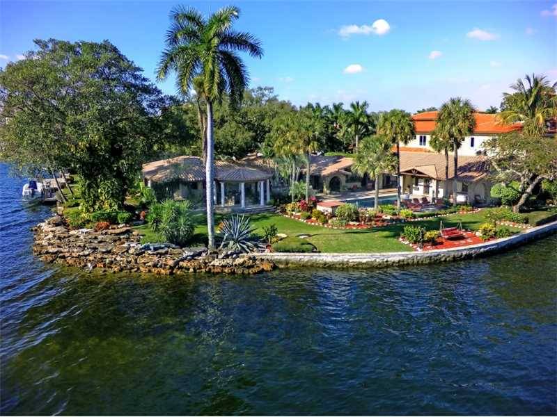 TRULY AN ESTATE - 6 BR House Ft. Lauderdale Miami