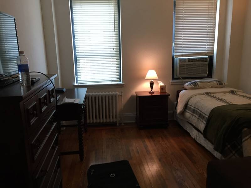 WOW! Studio for rent in Greenwich Village Doorman Building - Steps to NYU -w/ All Utilities Included - Call 516-606-6969 for a showing!!