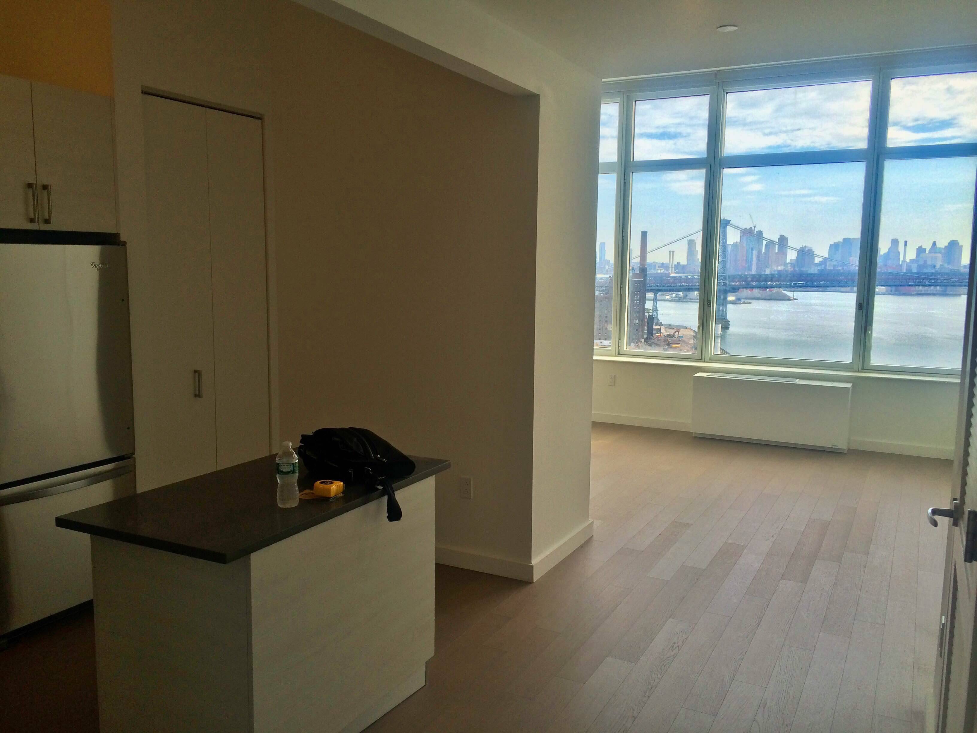 NO FEE, 1 MONTH FREE, BRAND NEW ALCOVE STUDIO, 13 ft CEILINGS, AMAZING DIRECT CITY & WATER VIEWS, SPACIOUS ISLAND KITCHEN, POOL, FITNESS CENTER, HUGE INDOOR & OUTDOOR LOUNGE, 24hr DOORMAN, CLOSE TO FERRY
