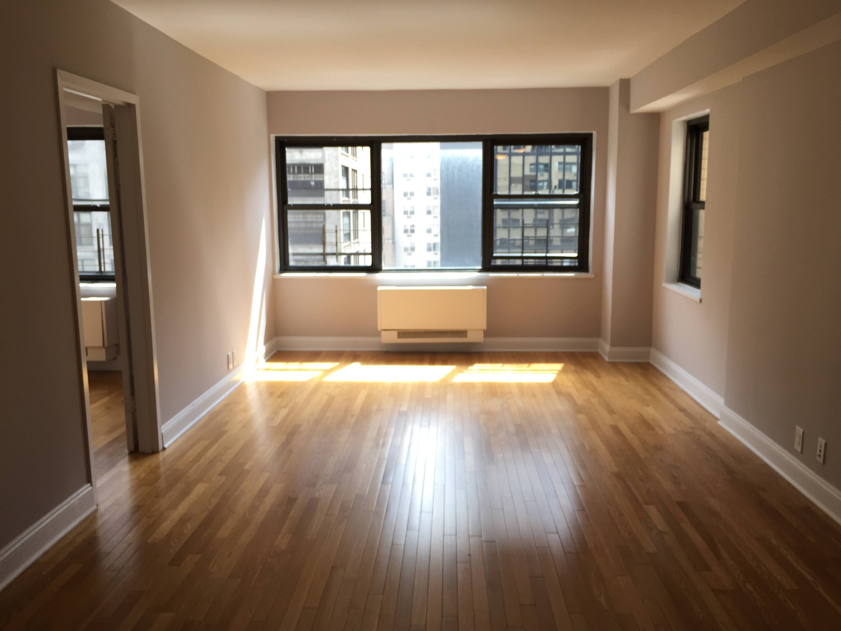 Midtown East MASSIVE 5 Bedroom/3 Bath with Washer/Dryer in Unit - $8,695 & NO FEE!