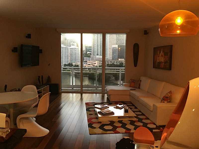 Miami Riches Real Estate presents completely remodeled 2bed/2bath at Carbonell condo Brickell Key