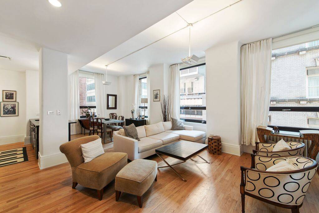 Sun Drenched 2 Bed 2 Bath Loft in Financial District