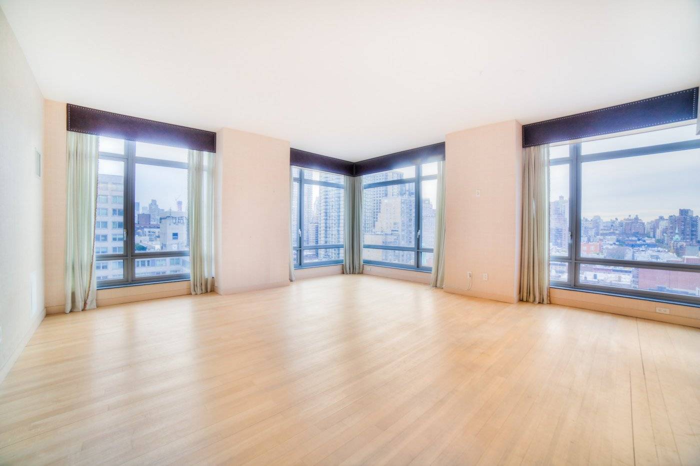 NO FEE! Flooded with Light - 11' Floor-to-Ceiling Windows in Loft-like Home