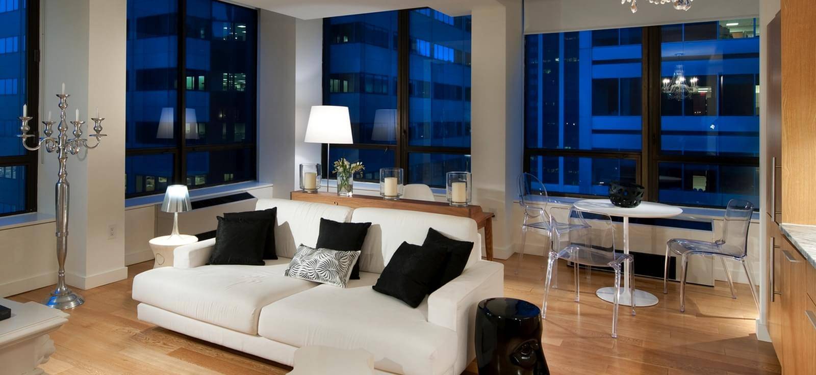 Financial District/Wall Street/Luxe convertible  3 bedroom! 