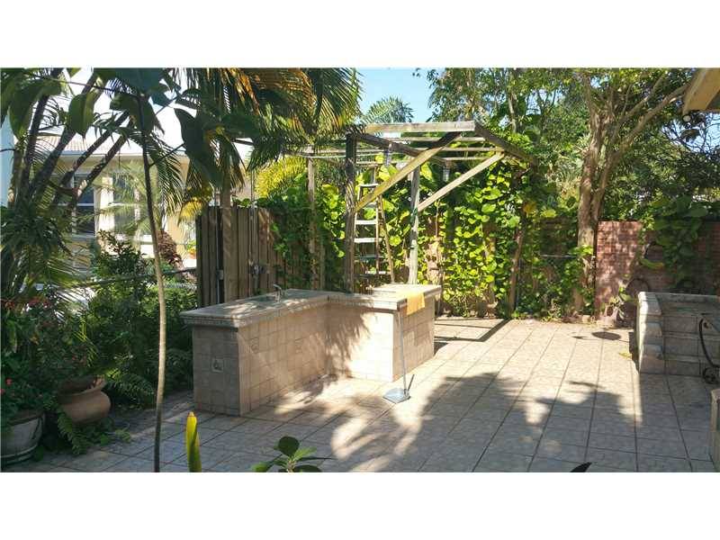 SHORT SALE APPROVED for $ 635 - 5 BR House Bal Harbour Miami
