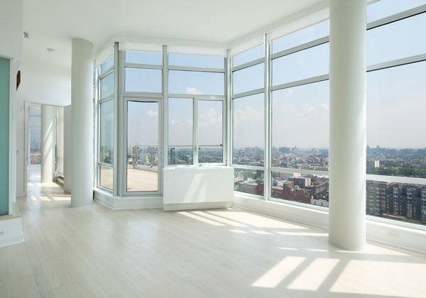 ★★  !!! Penthouse Apartment . Superb location. Great Amenities. Fantastic life style. BEST DEAL IN BROOKLYN
