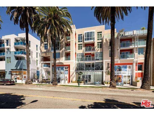 This is Santa Monica luxury living at its finest offering this exceptional 1BR Live/Work unit with keyless entry