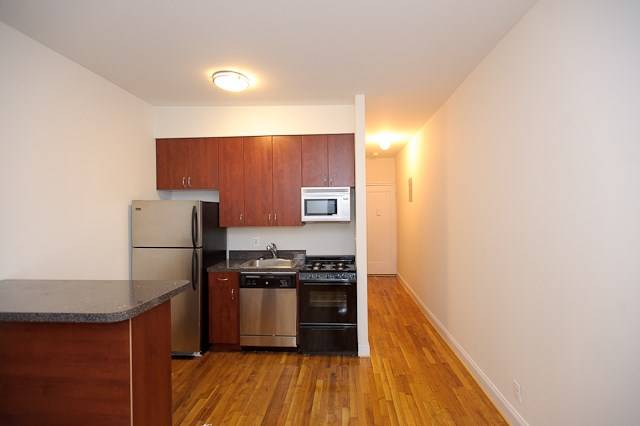 1 bed in Hell's Kitchen with Private Backyard